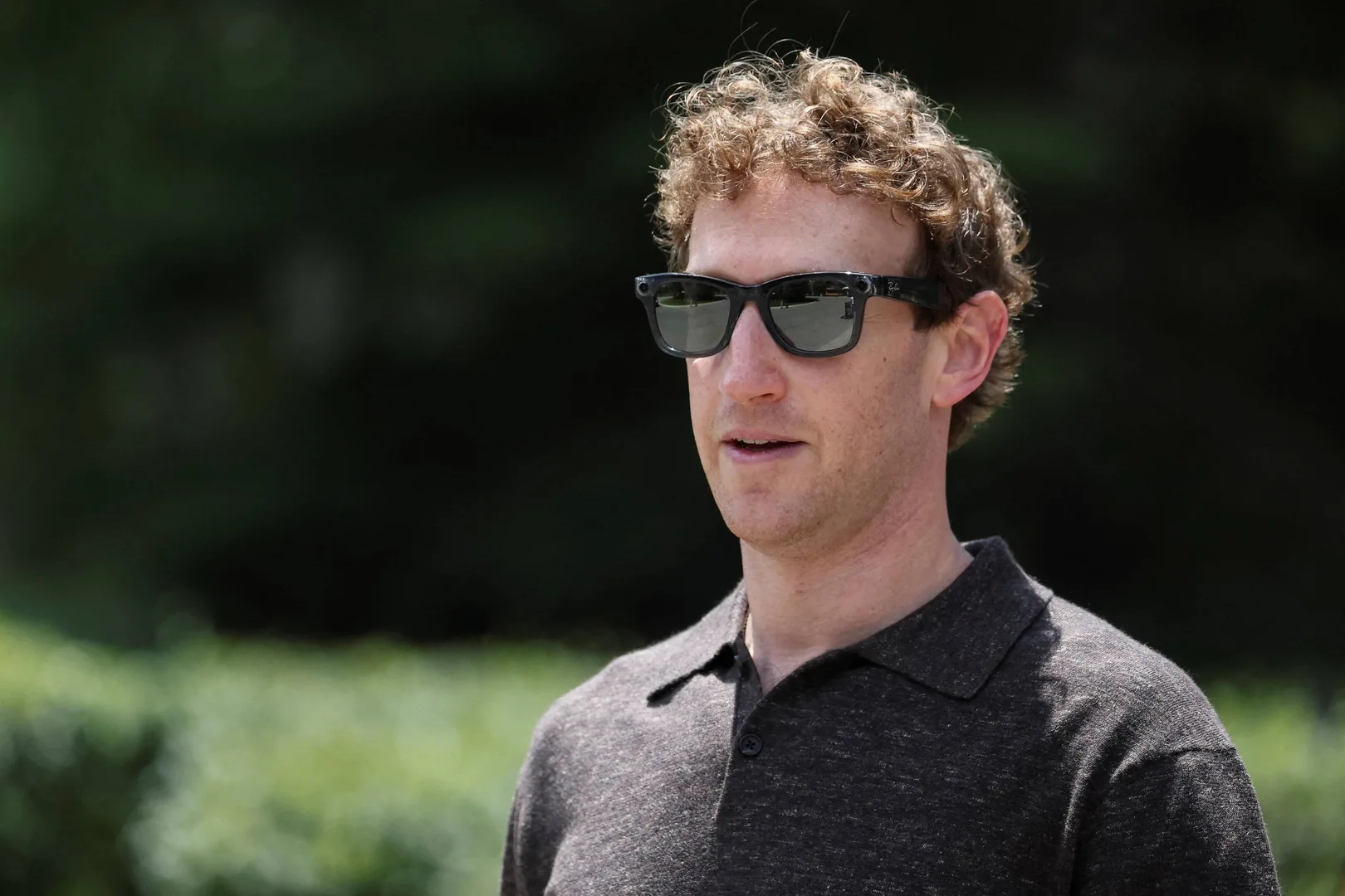 Zuckerberg critica centralização da inteligência artificial