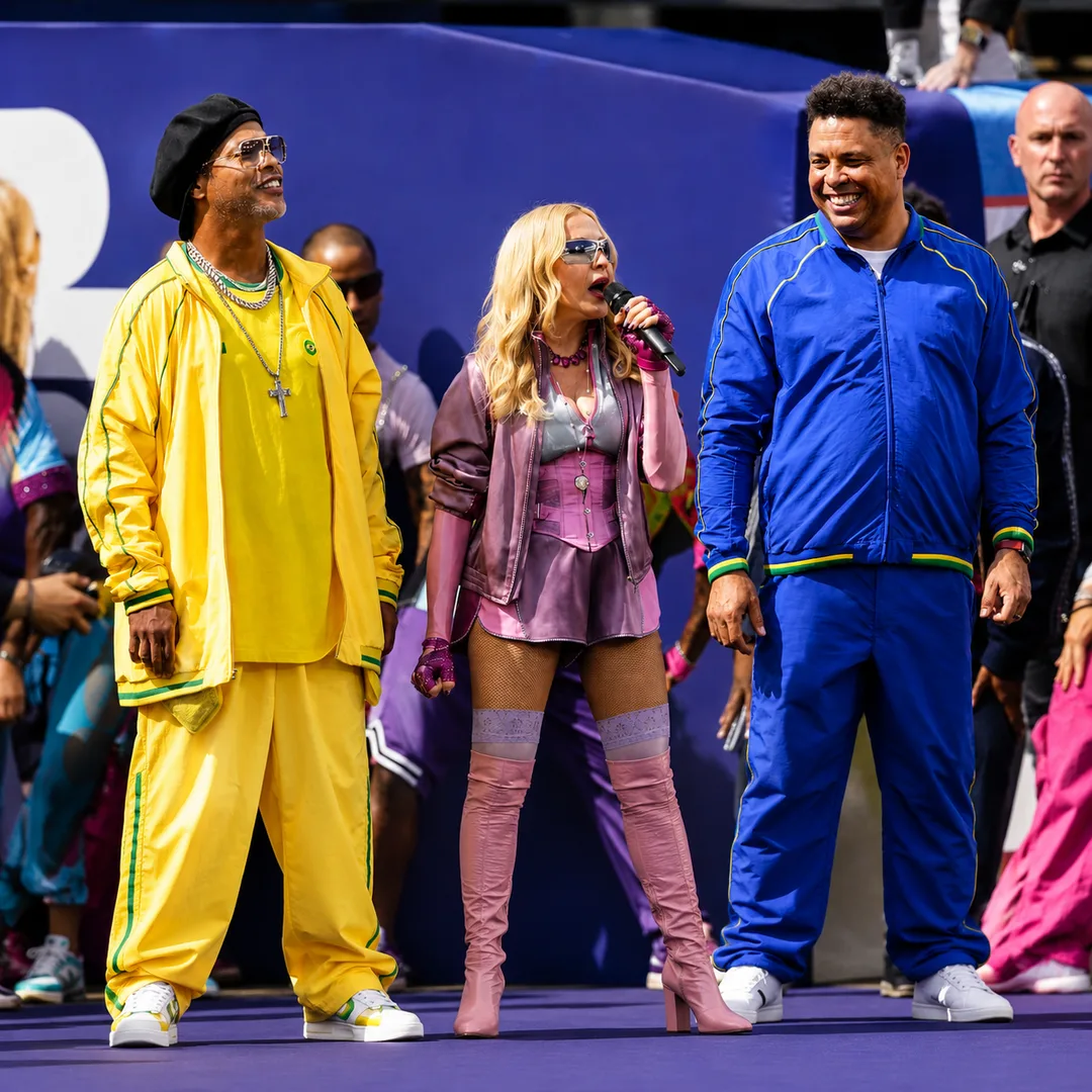 Madonna agita final da Copa com Ronaldo e Ronaldinho