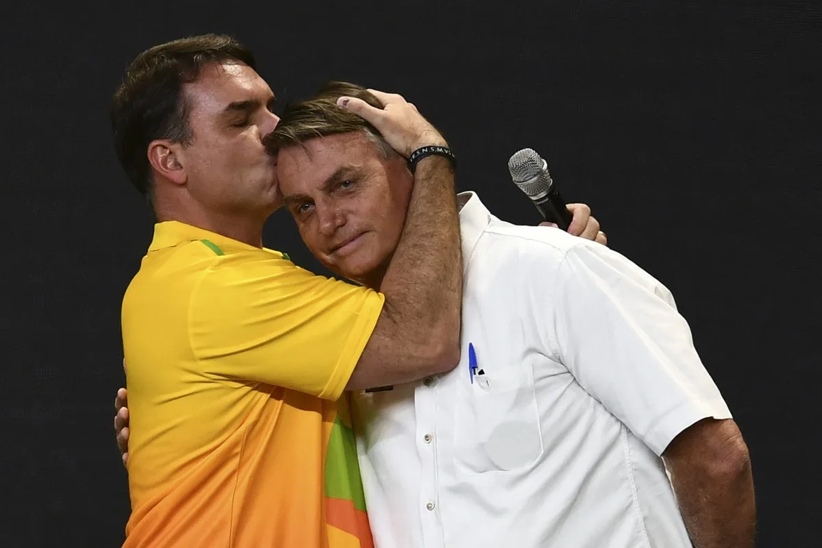 Carta de Bolsonaro visa desviar foco de denúncias