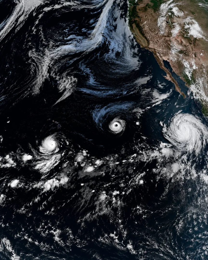 Alerta El Niño: Trio de furacões no Pacífico