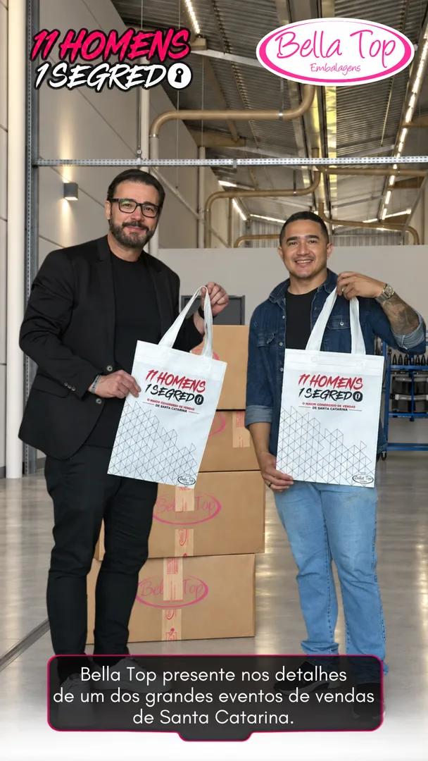 Sacola personalizada de TNT vira tendência em congresso com Fabrício Hoeppers