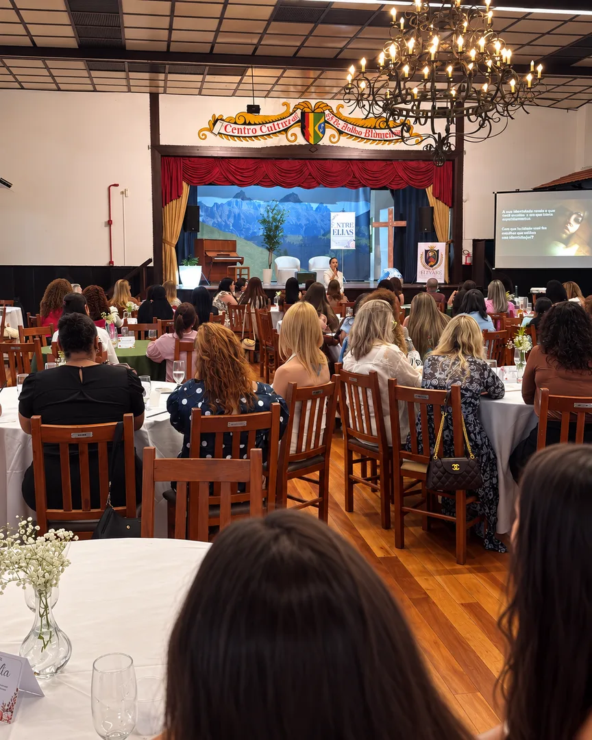 Entre Ellas: Conexão e Inspiração em Blumenau