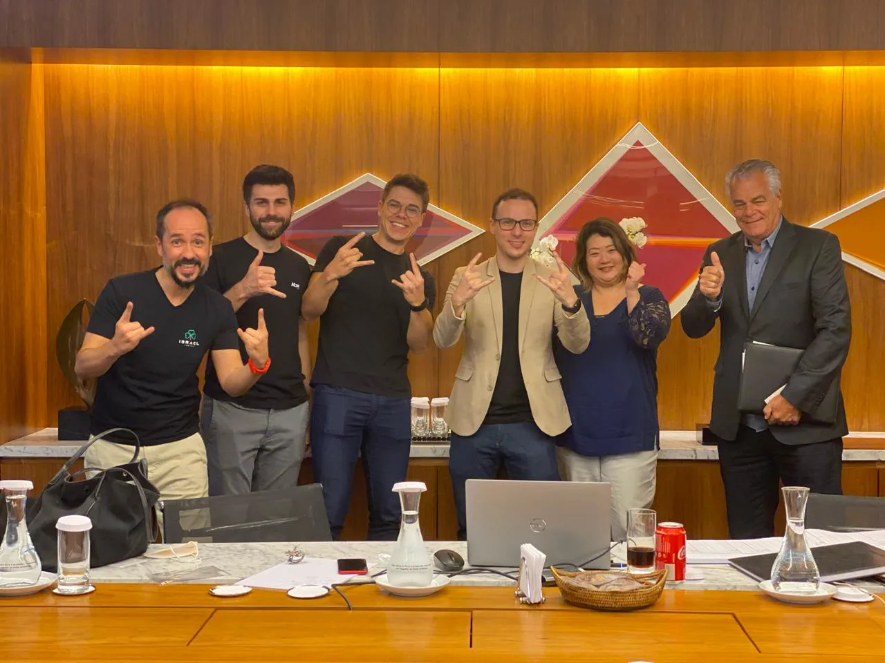DE TIMBÓ AO VALE DO SILÍCIO: A TRAJETÓRIA DE MIKE ALLAN PELLIN