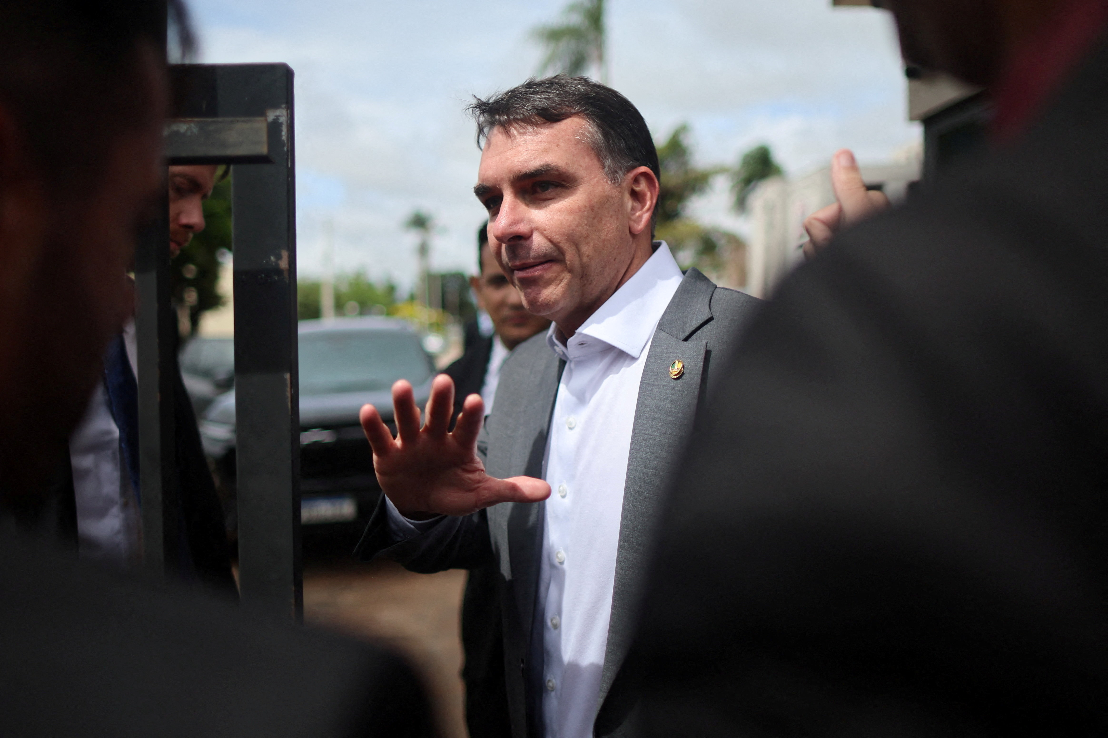 Flávio Consolidando Base e Adia Diálogo com o Centro, Segundo Cientista Político