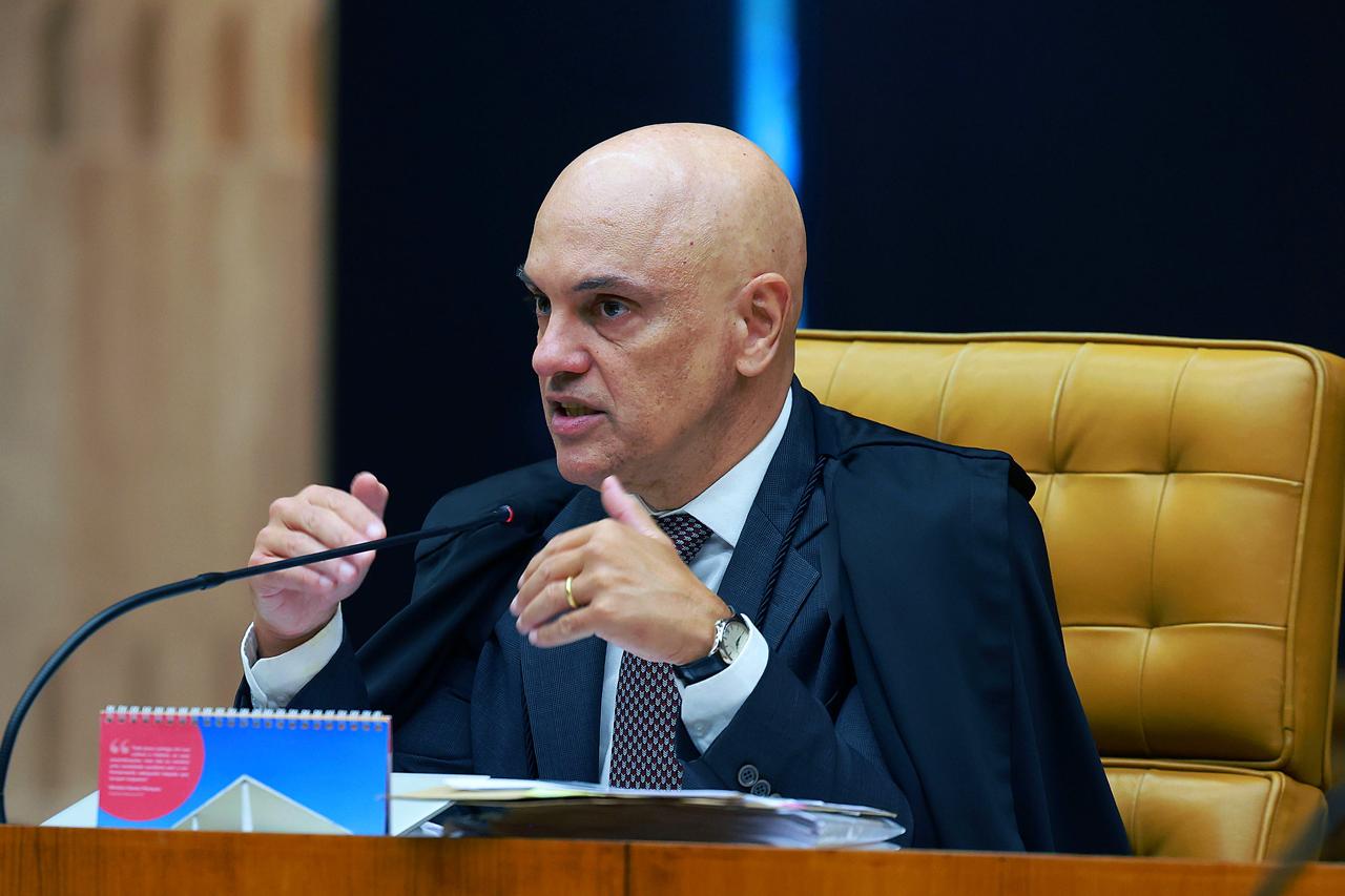 Moraes se declara impedido, e Gilmar Mendes julgará habeas corpus de Bolsonaro