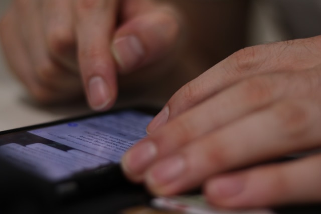 PF acessa celulares bloqueados: como funciona a perícia forense?