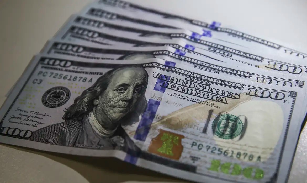 Dólar fecha em baixa de 0,42% a R$ 5,36 com dados de emprego nos EUA e acordo UE-Mercosul
