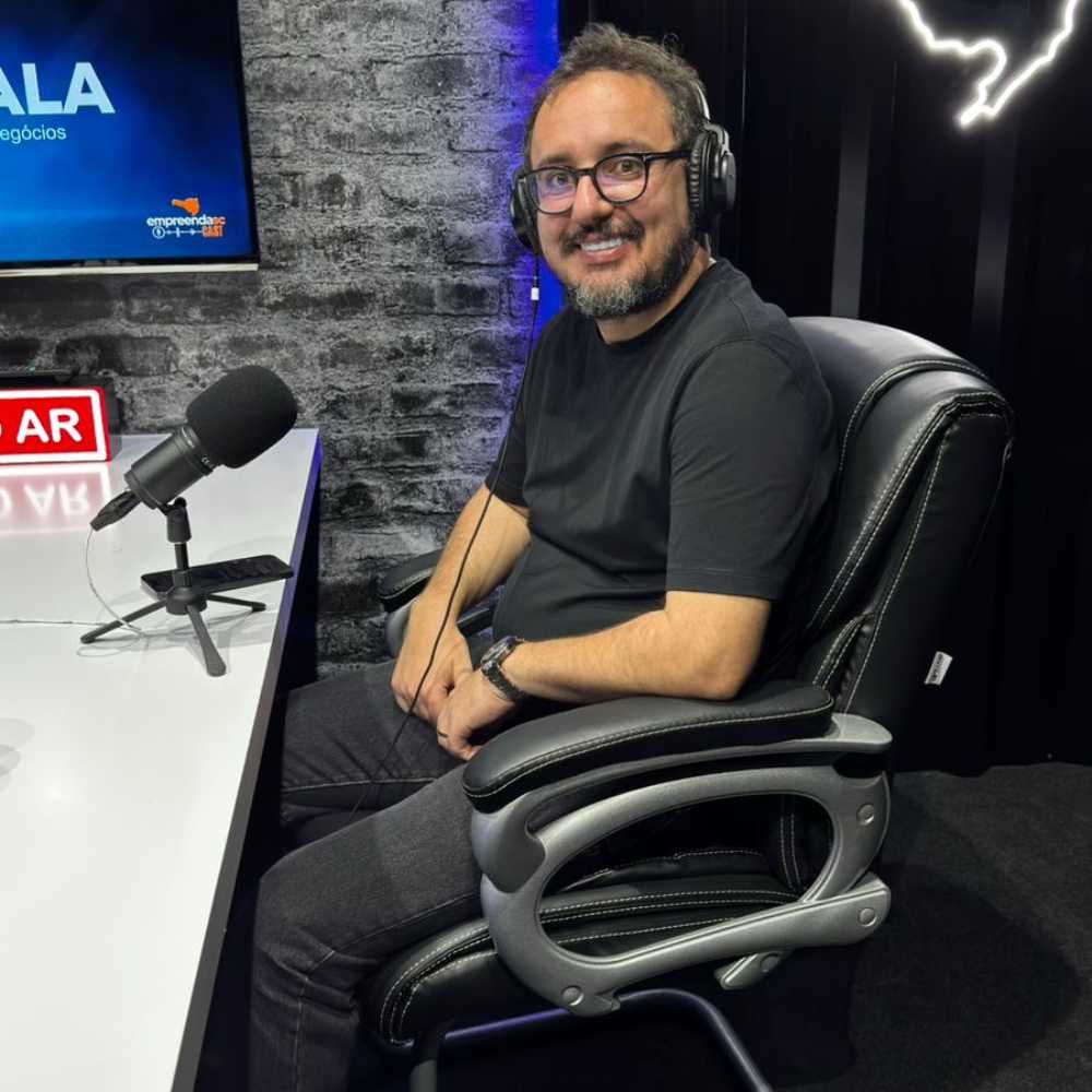 A Força da Gestão Humanizada: a visão de Robson Schmitt no comando do IMAS e do Hospital da FURB