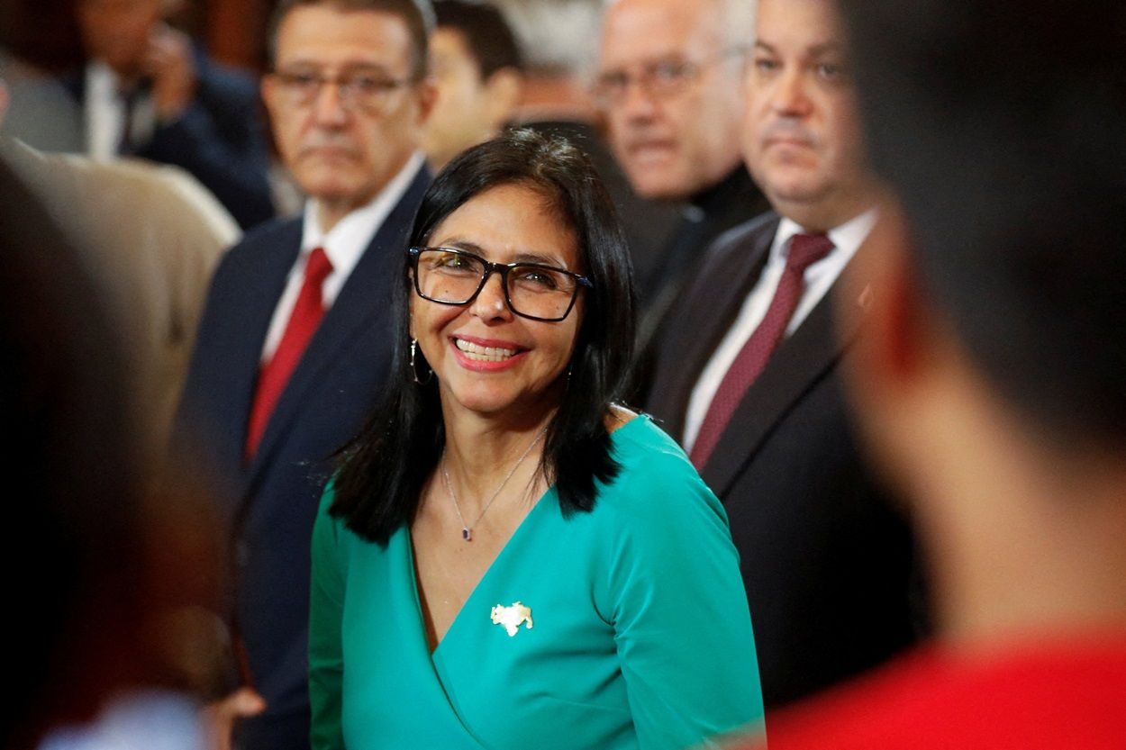 Venezuela: EUA iniciam liberação de recursos venezuelanos congelados, diz Delcy Rodríguez
