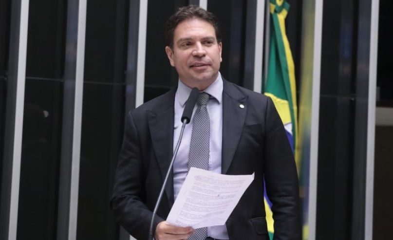 Governo formaliza pedido de extradição de Alexandre Ramagem aos EUA