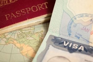 EUA suspendem vistos de imigrantes de 75 países, incluindo o Brasil
