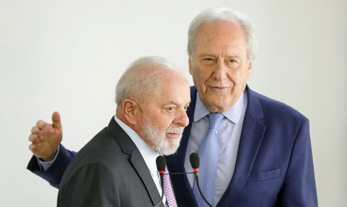 Lewandowski deixa o Ministério da Justiça após desavenças com a Casa Civil