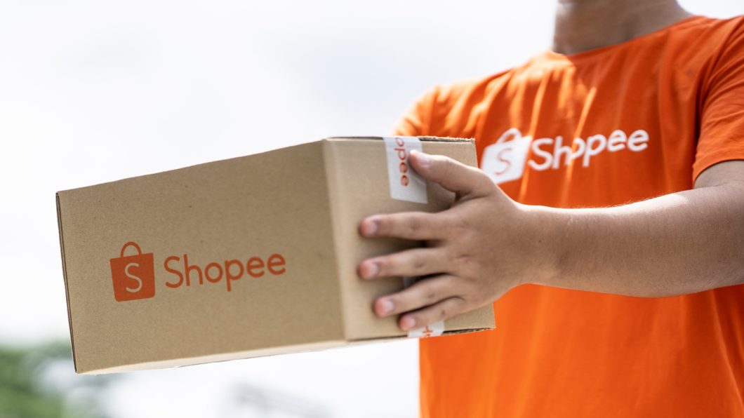 Shopee: Clientes relatam entregas de produtos próximas à meia-noite