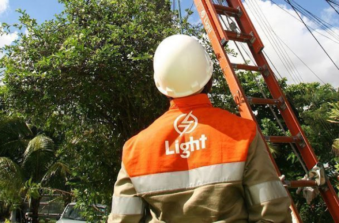Apagão no Rio: Leme e Copacabana enfrentam 3 dias sem luz; prejuízos no comércio