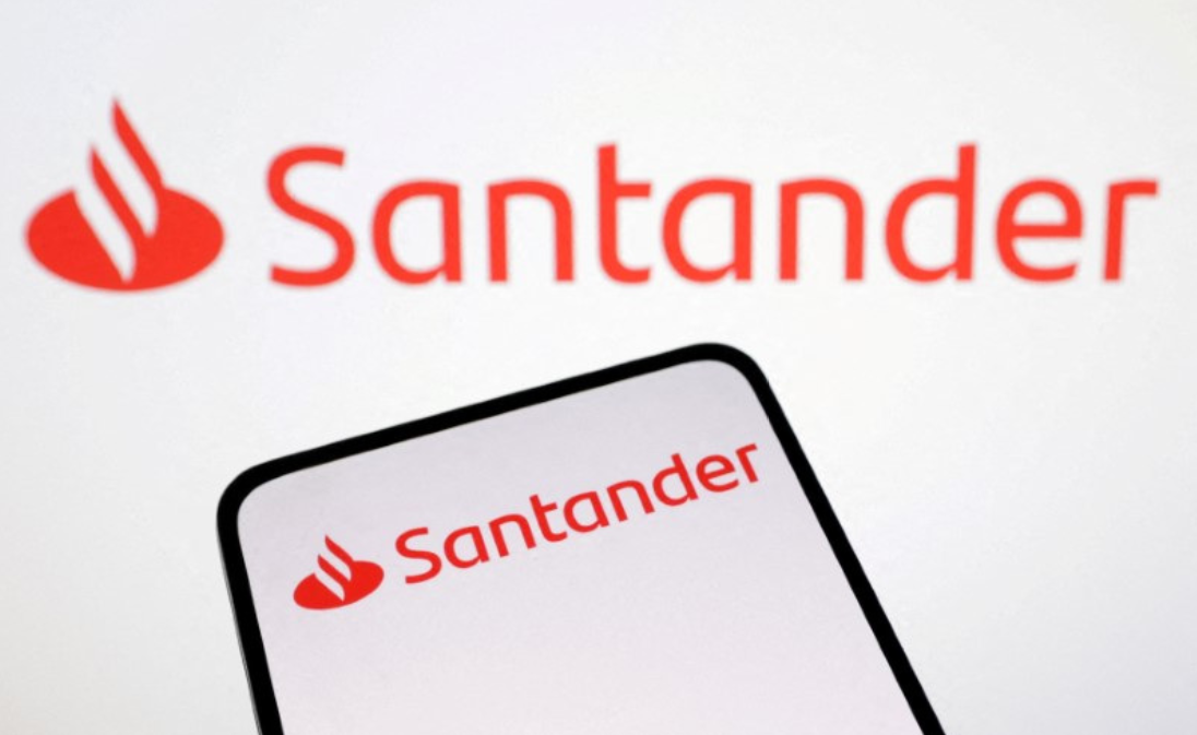 Santander anuncia compra do Webster Financial nos EUA por US$ 12,3 bi e ações caem em Madri