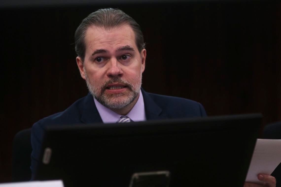 PF aponta indícios de pagamentos a Toffoli ligados a Vorcaro, do Banco Master