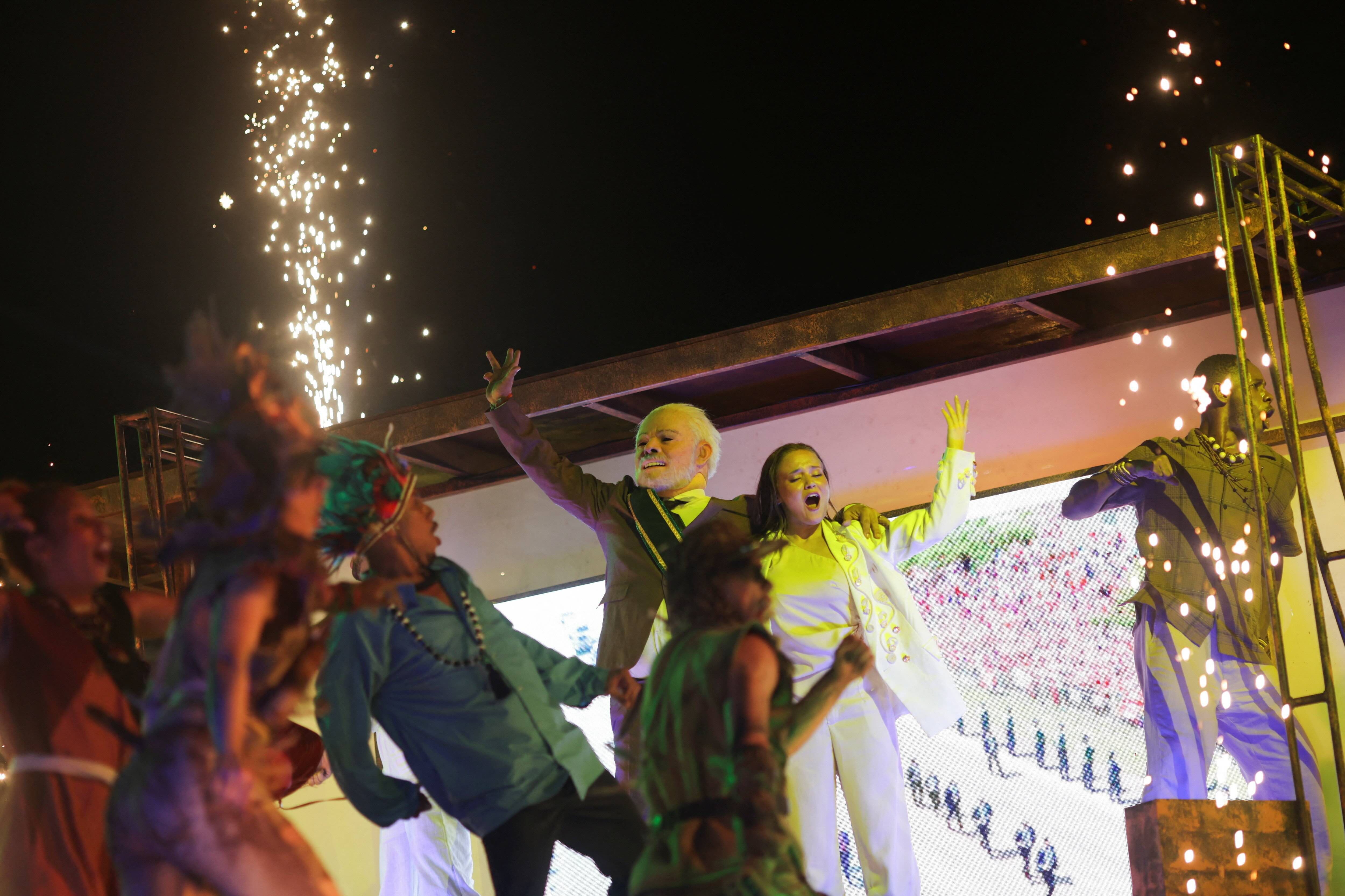 Oposição articula 12 ações na Justiça após desfile sobre Lula no Carnaval