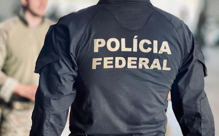 PF cumpre mandados por vazamento de dados de ministros do STF