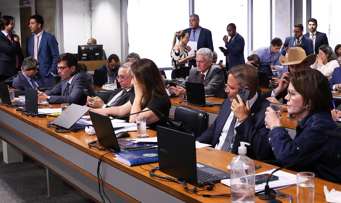 Quebra de sigilo de Lulinha é comunicada ao Coaf pela CPMI do INSS