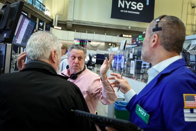 Queda em ações financeiras e tecnológicas afeta índices nos EUA em 27 de fevereiro de 2026