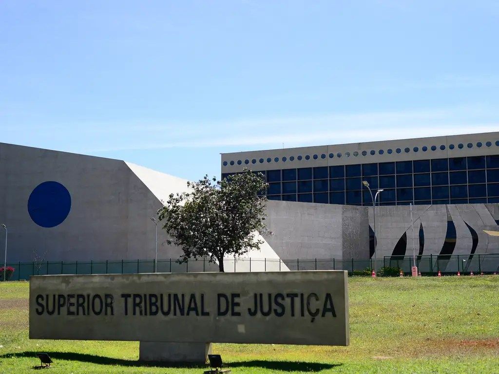 Salários no MP ultrapassam R$ 100 mil e desembargador recebe R$ 287 mil no Rio