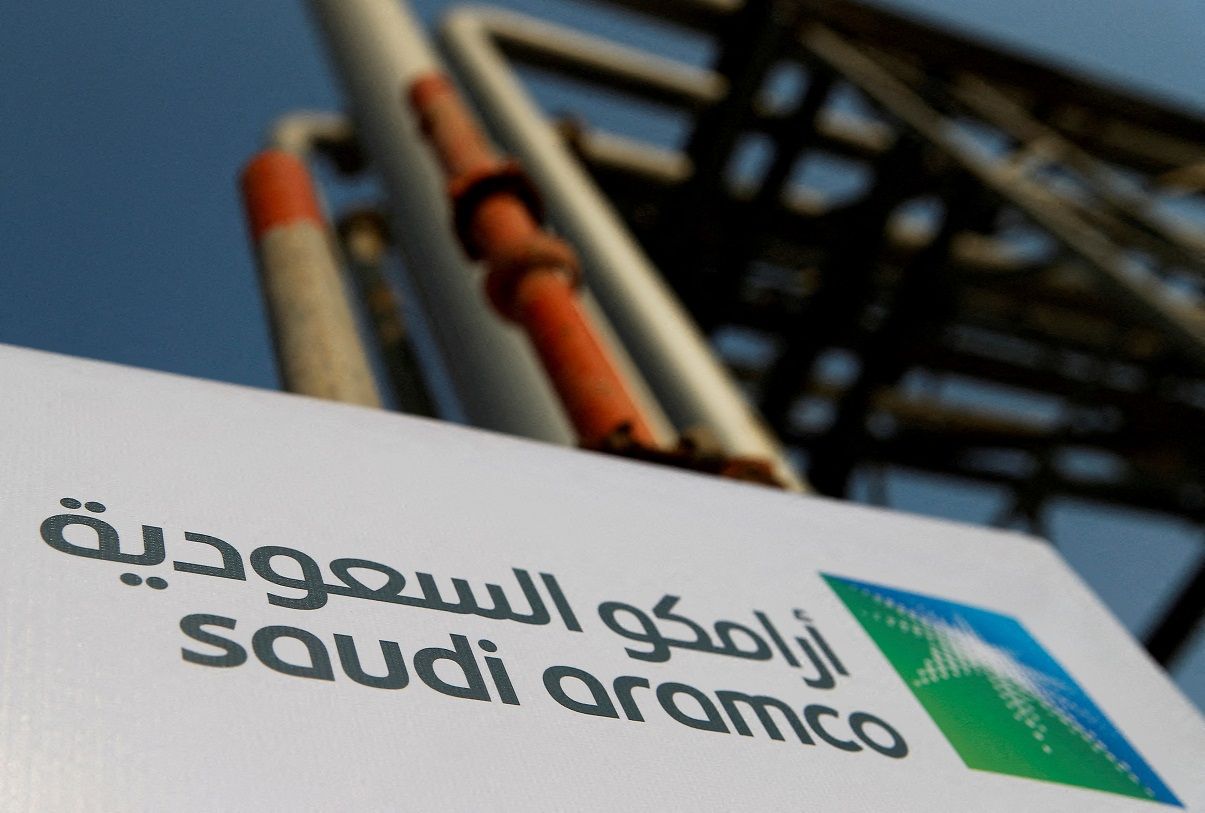 Ações da Aramco sobem com tensões no Oriente Médio e impactos no petróleo