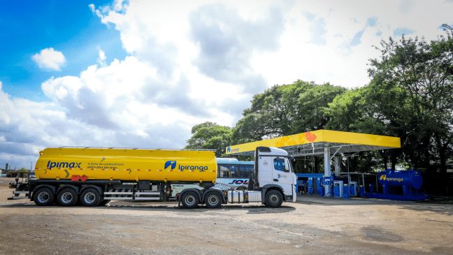 Ultrapar (UGPA3) registra alta após notícias sobre possível venda de fatia na Ipiranga