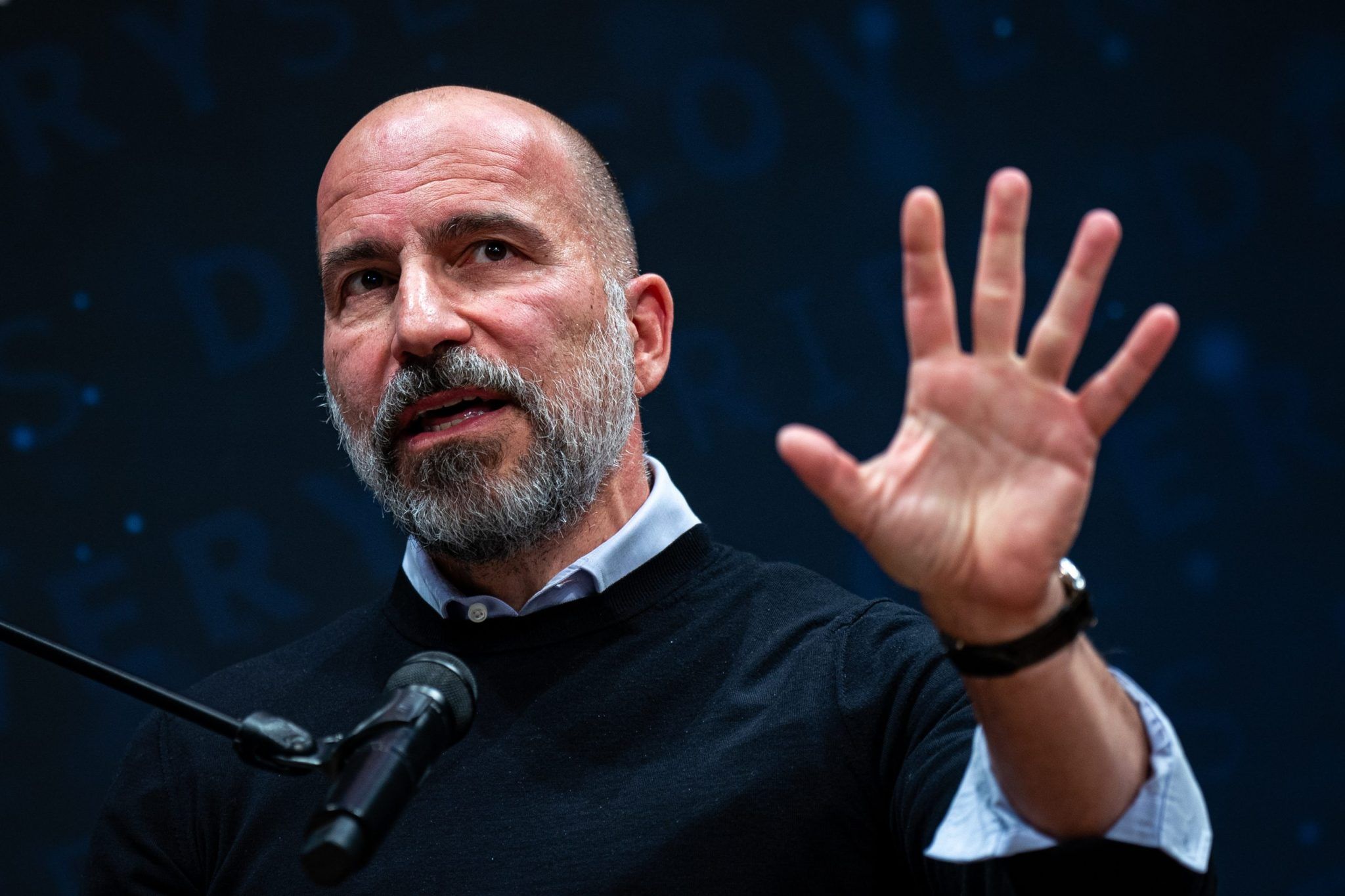 CEO do Uber espera que funcionários respondam e-mails nos fins de semana