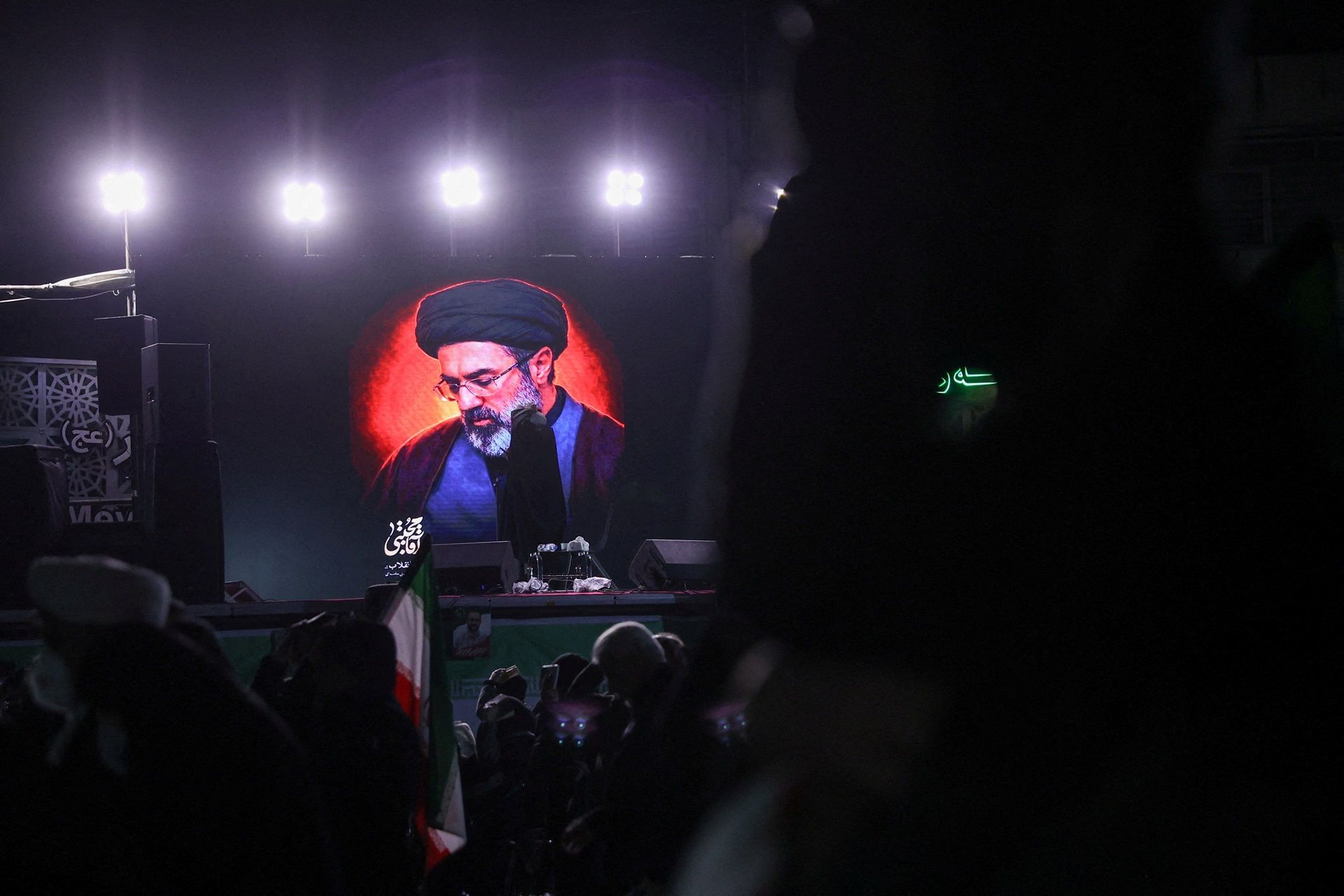 Mojtaba Khamenei é nomeado líder supremo do Irã após morte do pai