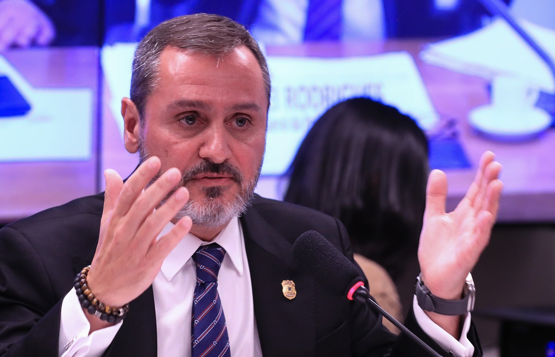 PF: Grupos criminosos no Brasil operam como multinacionais, diz diretor