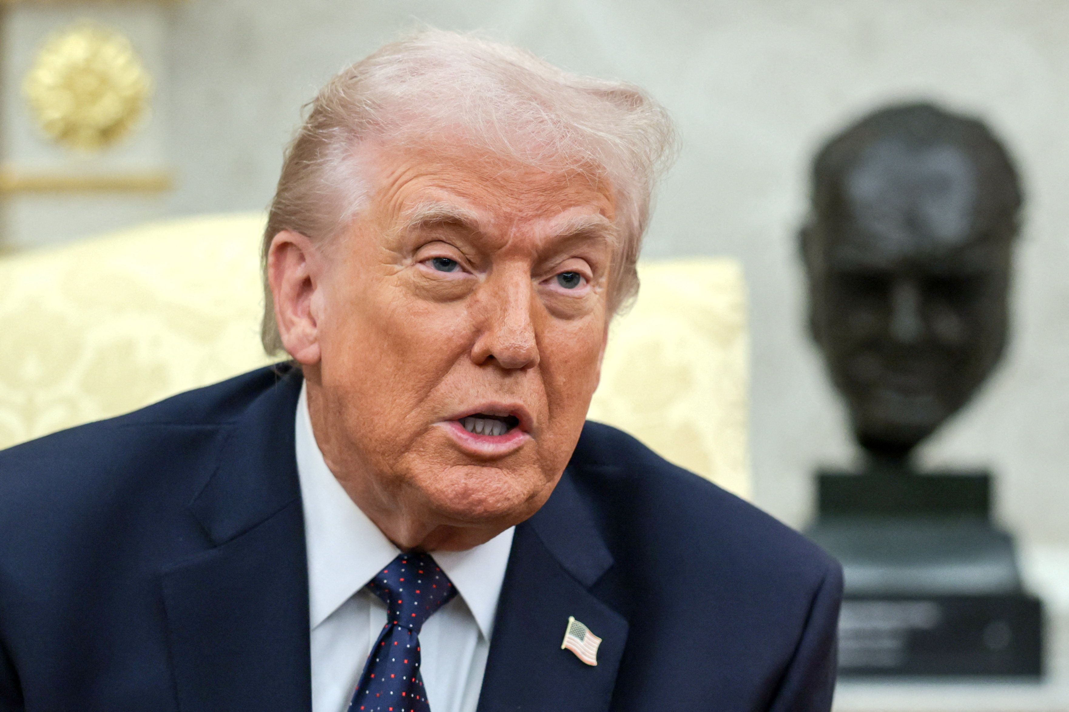 Trump diz à Fox News que pode conversar com o Irã
