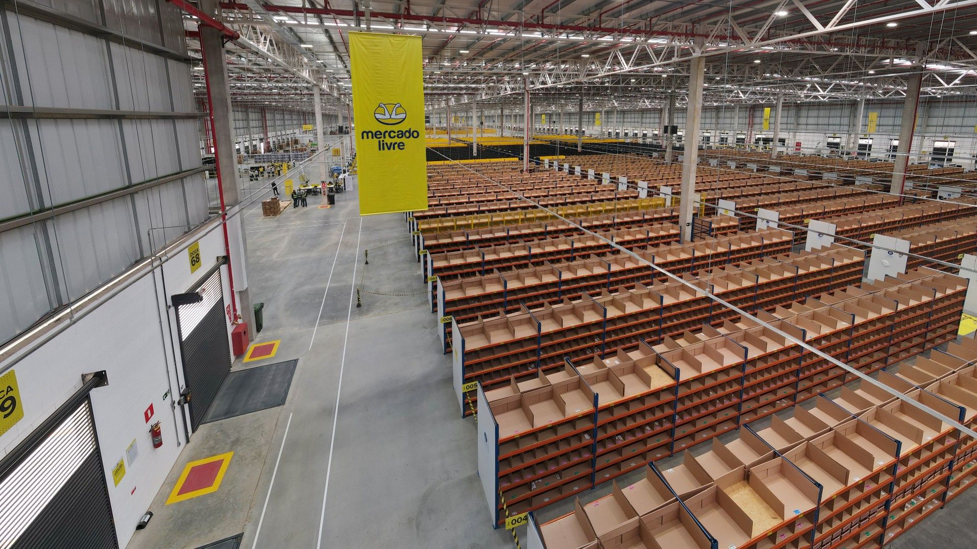 Shopee e Mercado Livre impulsionam demanda por galpões logísticos, beneficiando FIIs