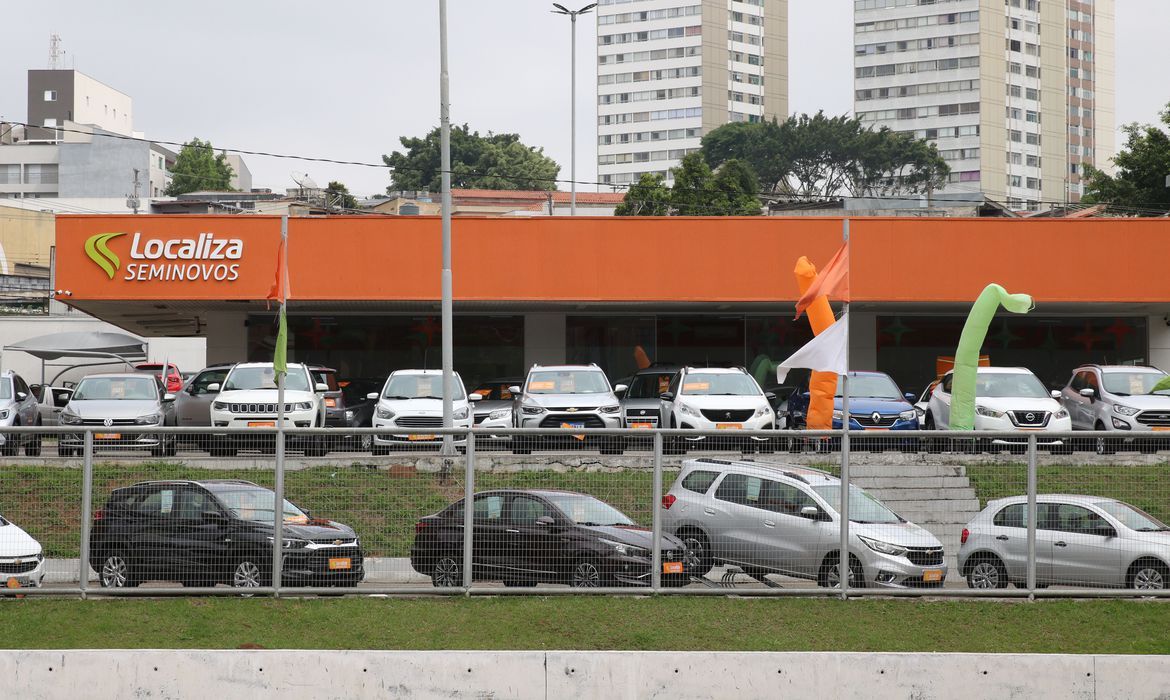 Faturamento do setor de locação de veículos cresce 16,6% em 2025, atingindo R$ 61,7 bilhões