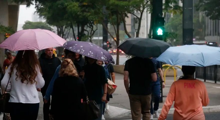 Inmet emite alerta laranja para tempestades em estados das regiões Norte, Nordeste e Sul