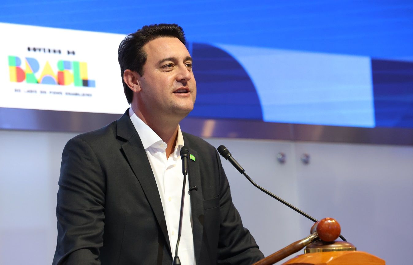 Ratinho Júnior indica Guto Silva para sucessão no Paraná e pode gerar debandada no PSD