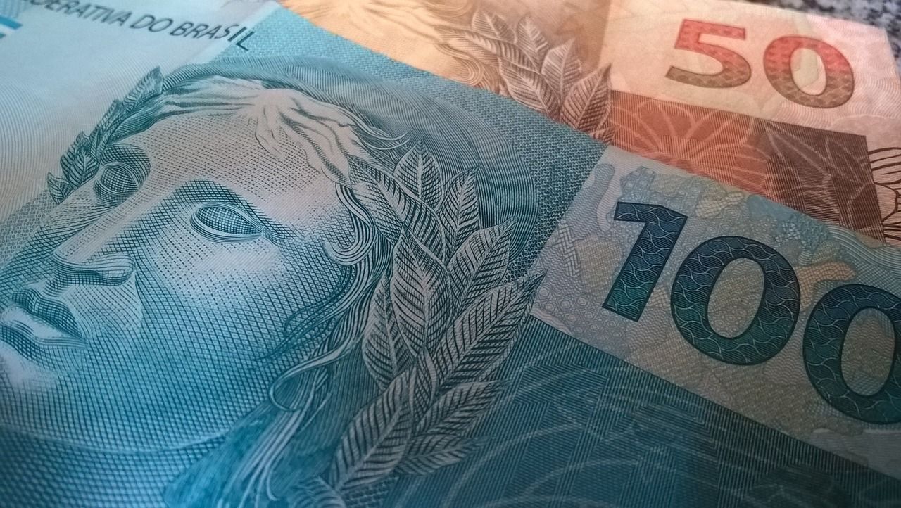 Tesouro Direto: taxas recuam após alta com conflito no Oriente Médio